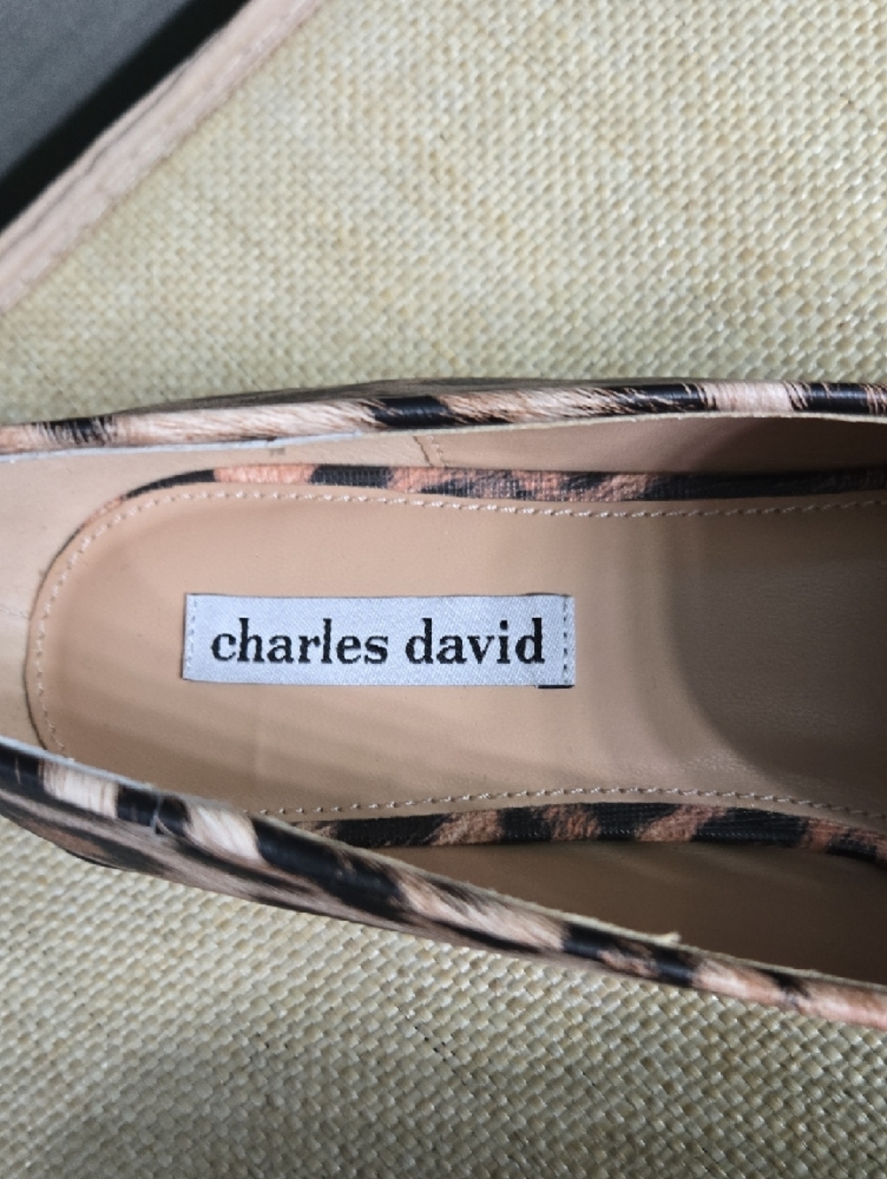 Charles David Leopard Print Pointed Loafers in Tan and Black - Picture 6 of 11